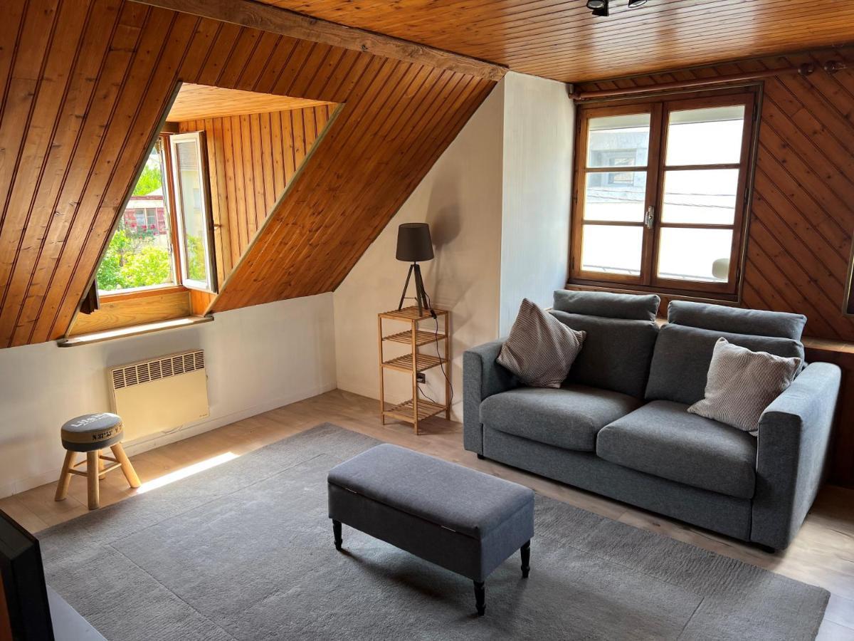 Top Floor Apartment With Mountain Views In The Centre Of Argeles Gazost Kültér fotó